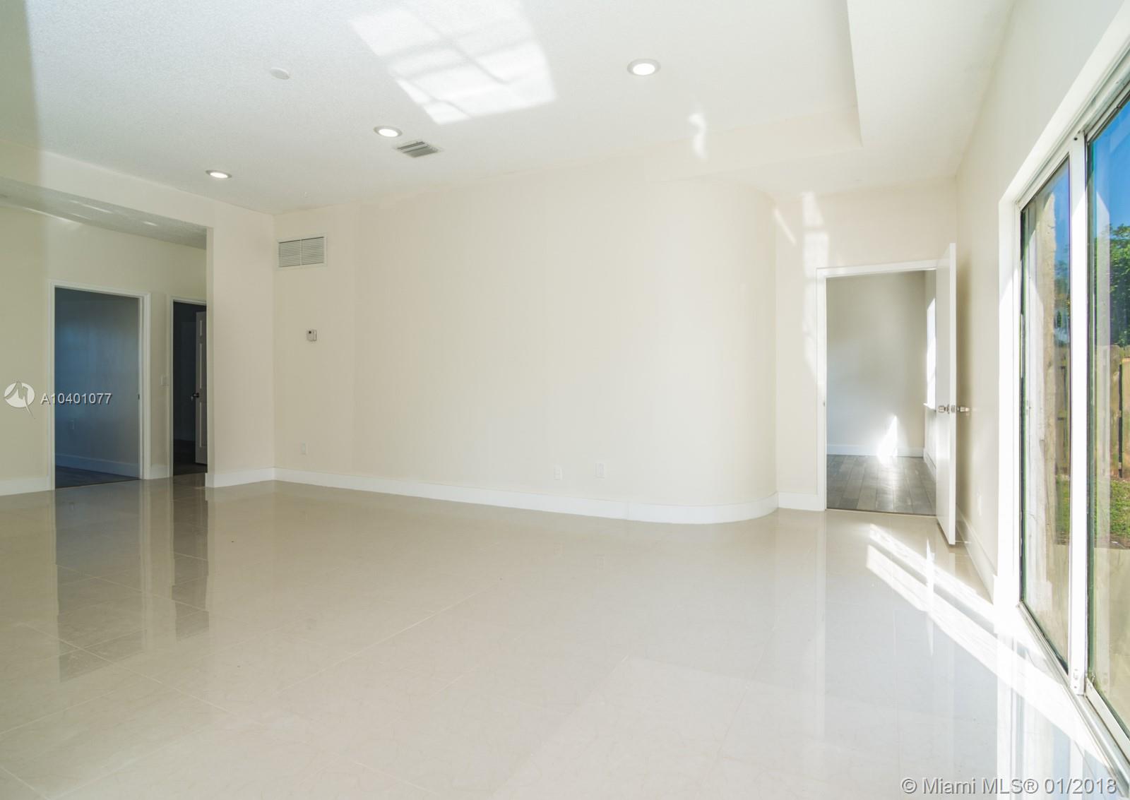 TRENDS AT BOCA RATON UNIT - Residential