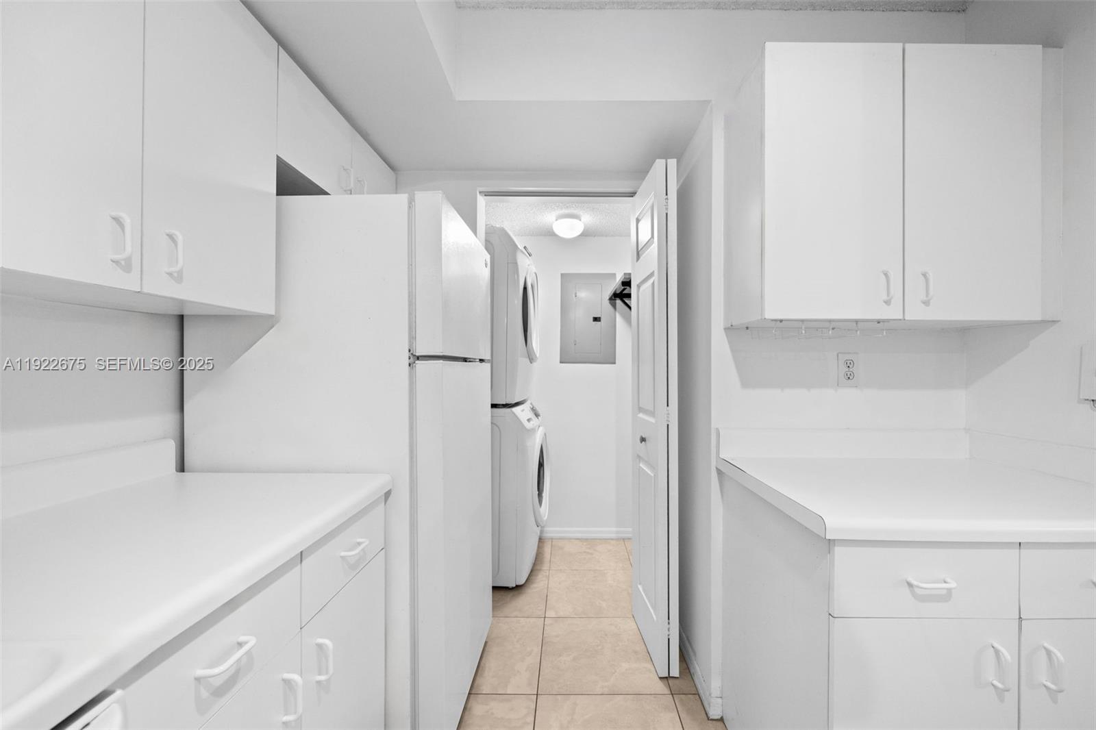 ROYAL GRAND CONDO - Residential