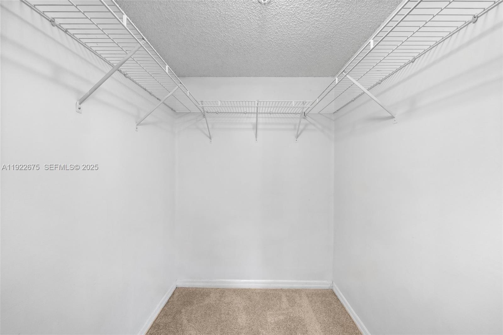 ROYAL GRAND CONDO - Residential