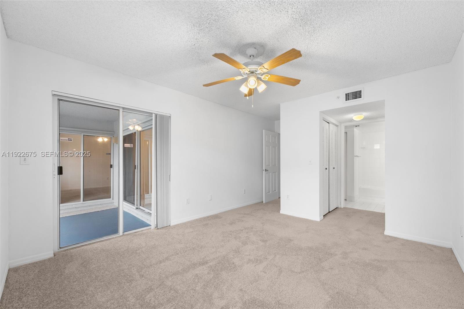 ROYAL GRAND CONDO - Residential