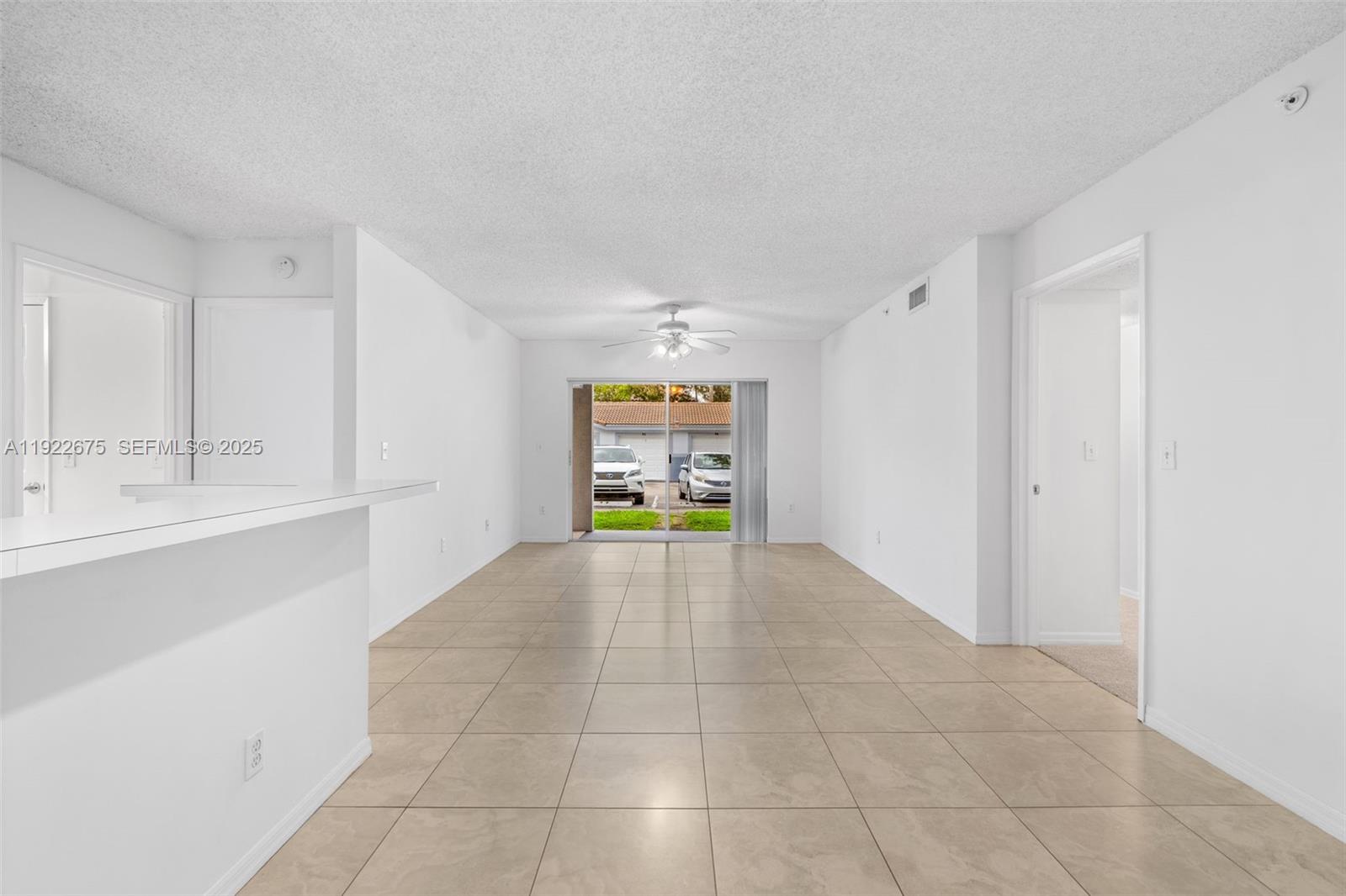 ROYAL GRAND CONDO - Residential