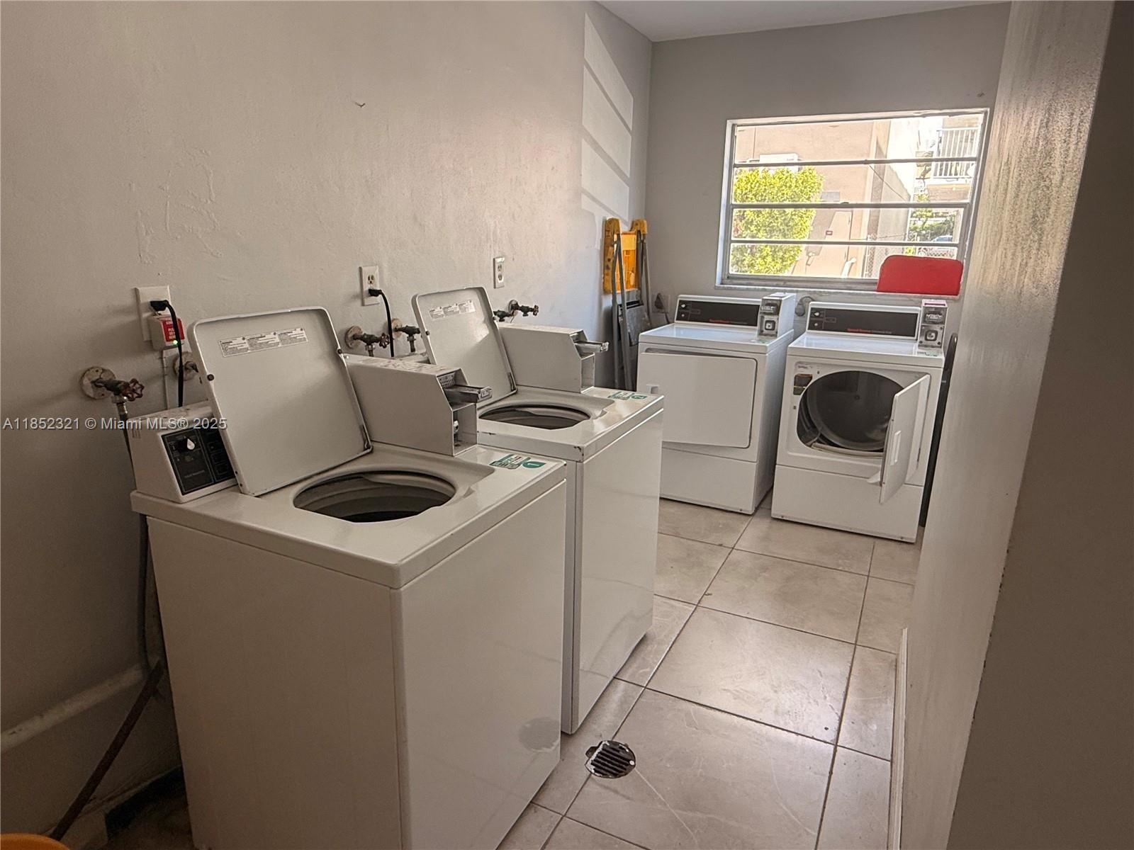 BARCLAY ARMS CONDO - Residential Lease