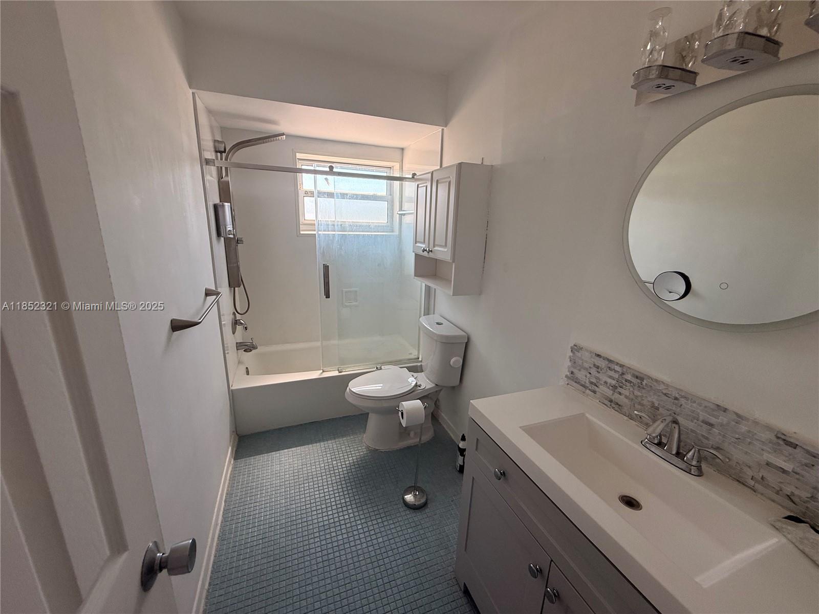 BARCLAY ARMS CONDO - Residential Lease