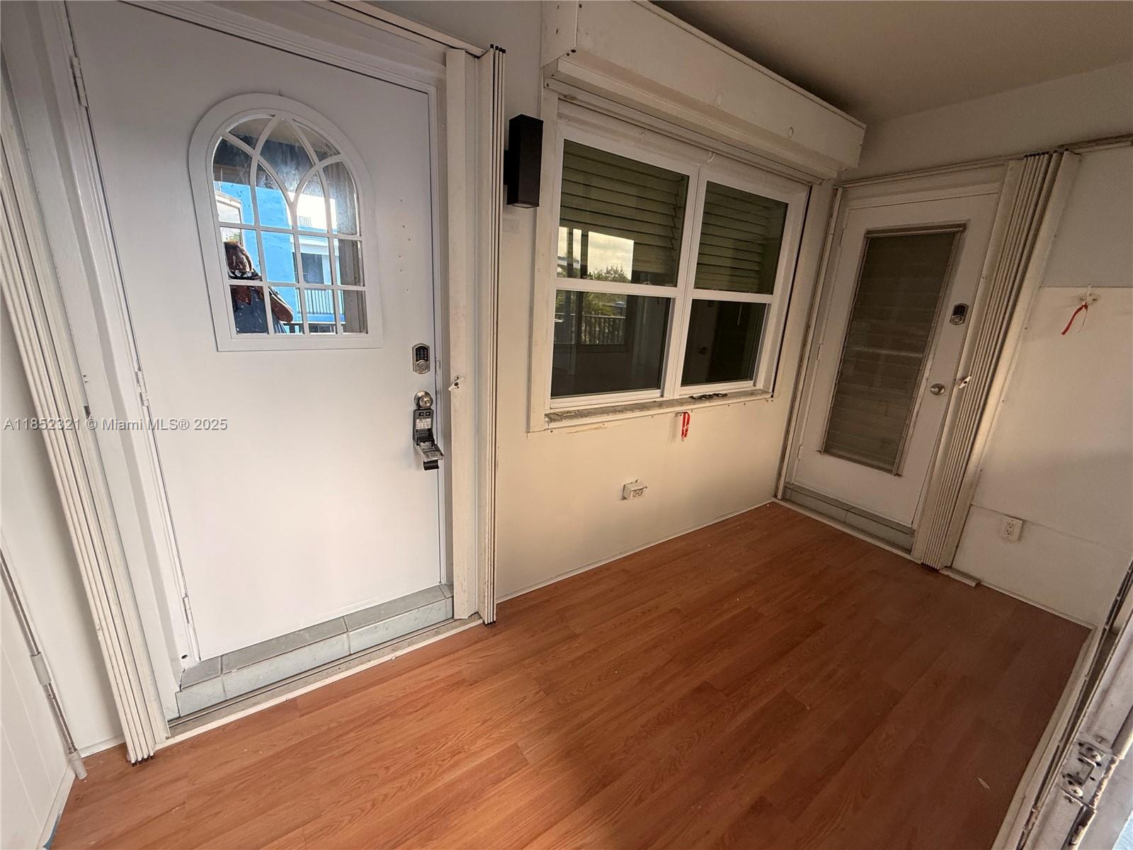 BARCLAY ARMS CONDO - Residential Lease