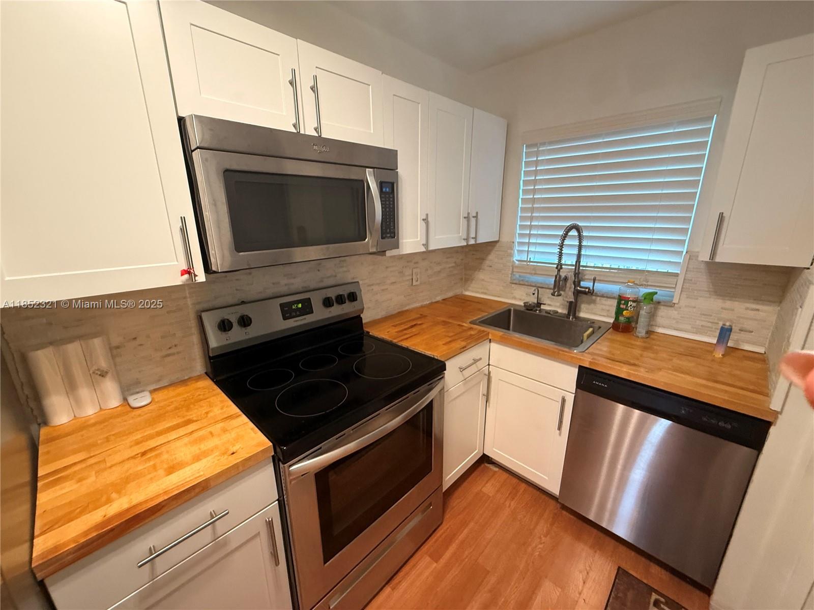 BARCLAY ARMS CONDO - Residential Lease