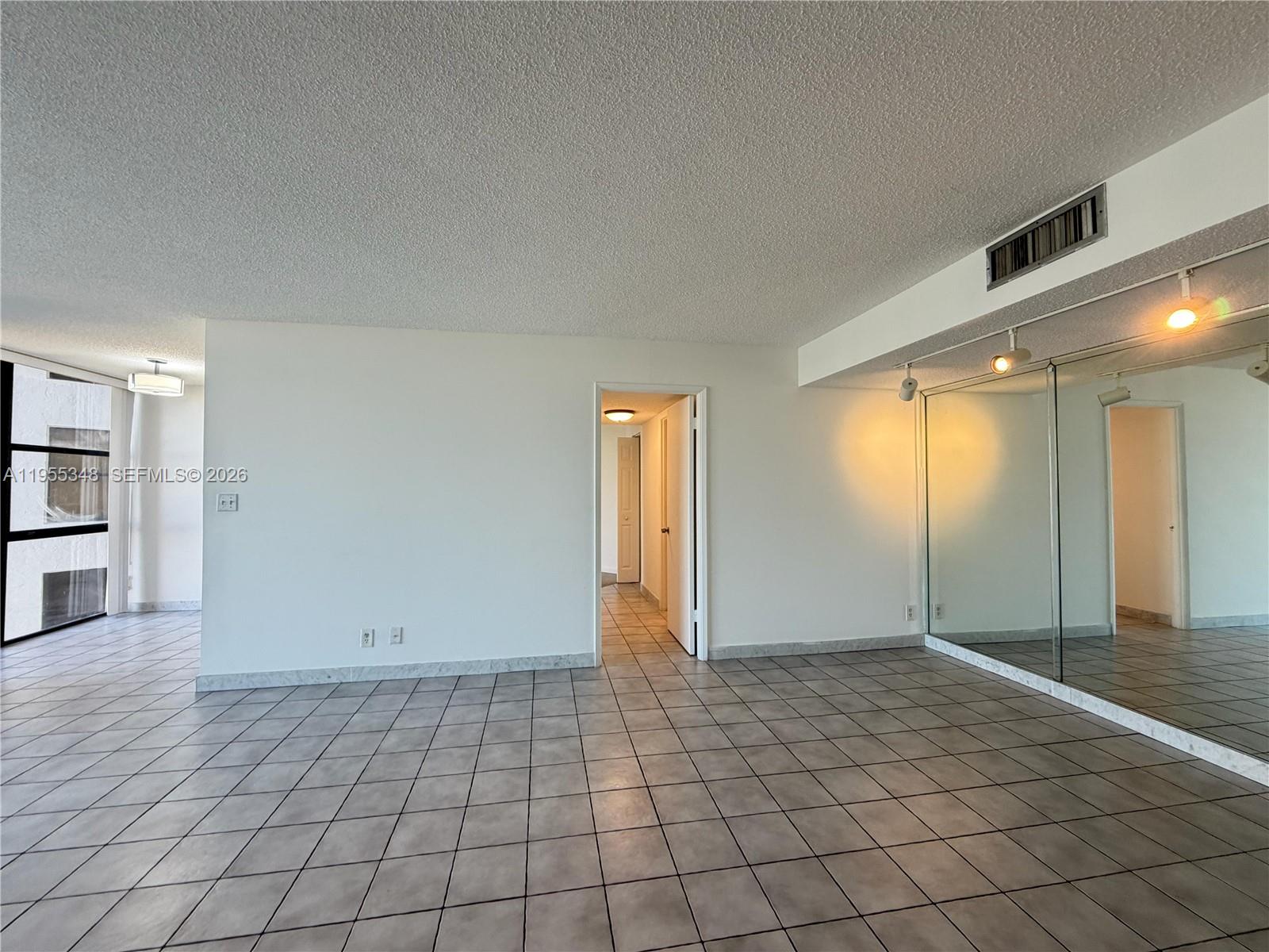 TOWER AT BISCAYNE COVE CO - Residential Lease