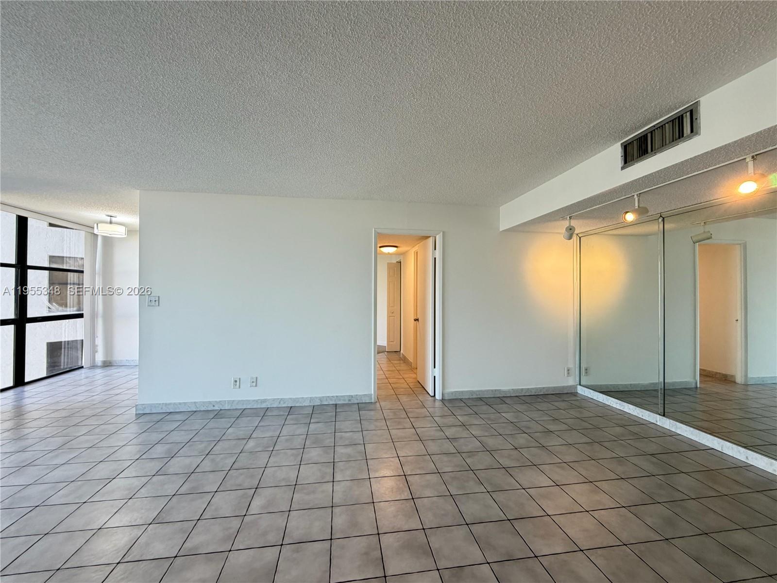TOWER AT BISCAYNE COVE CO - Residential Lease