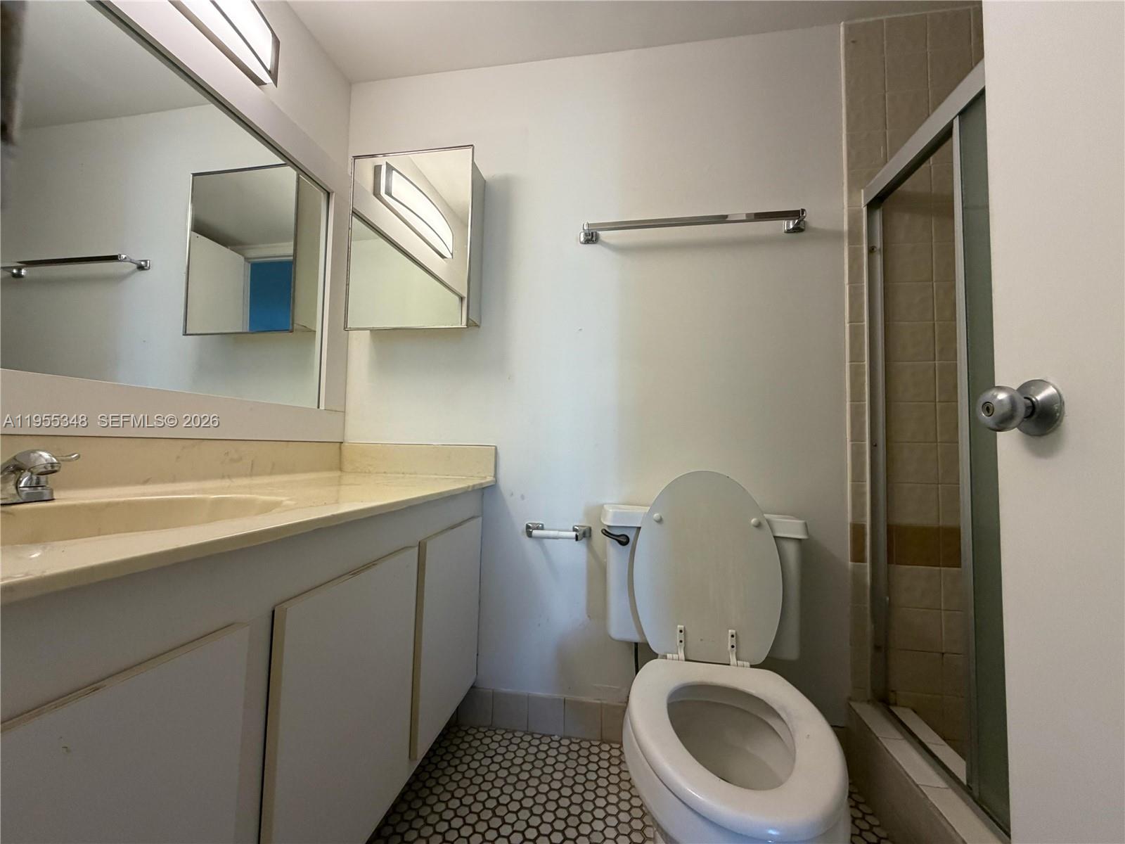 TOWER AT BISCAYNE COVE CO - Residential Lease