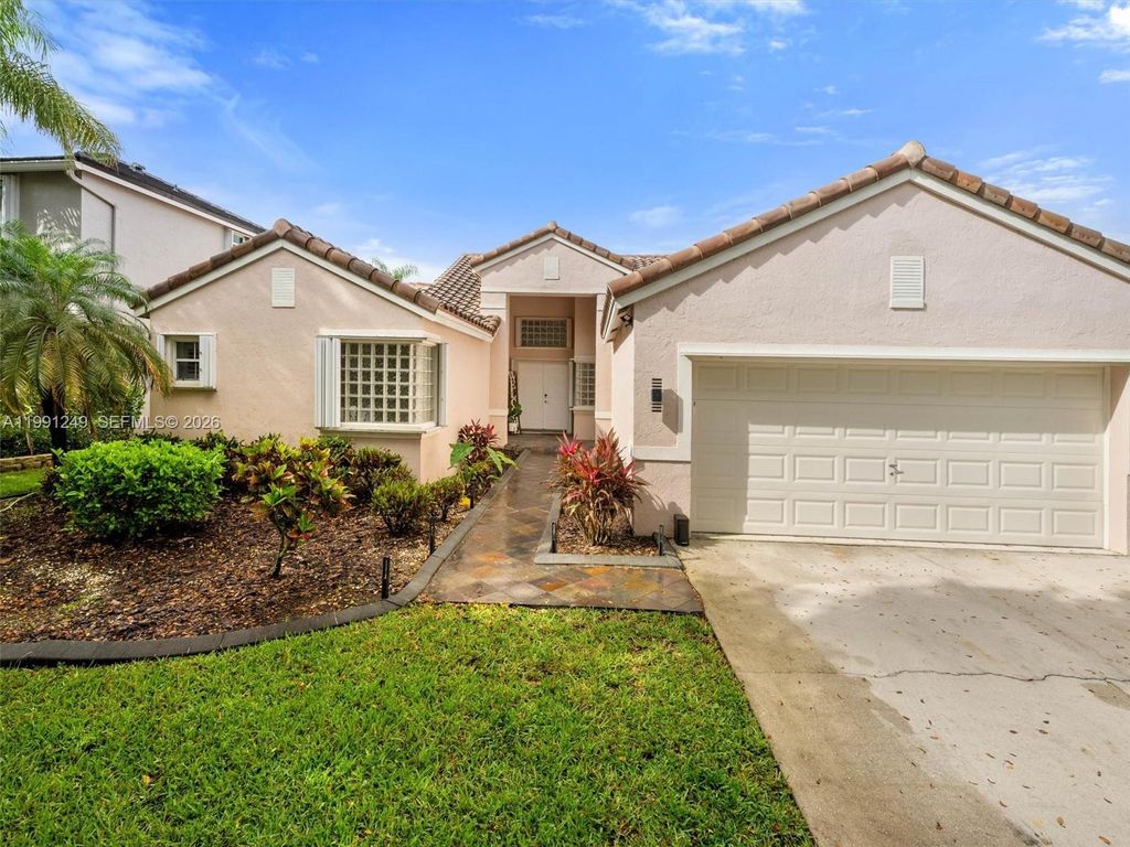 Photo of 413 Cameron Dr #413, Weston, FL 33326 (MLS # A11991249)