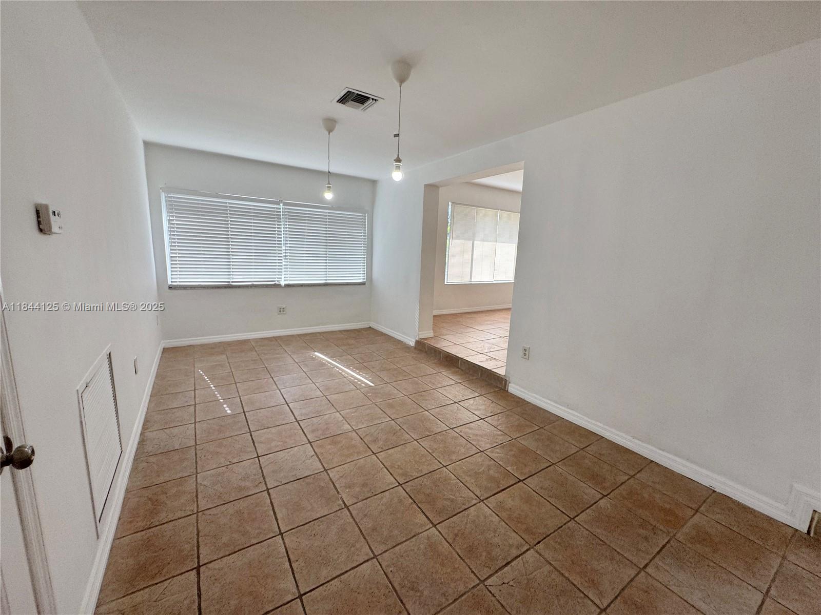 TREASURE ISLAND - Residential