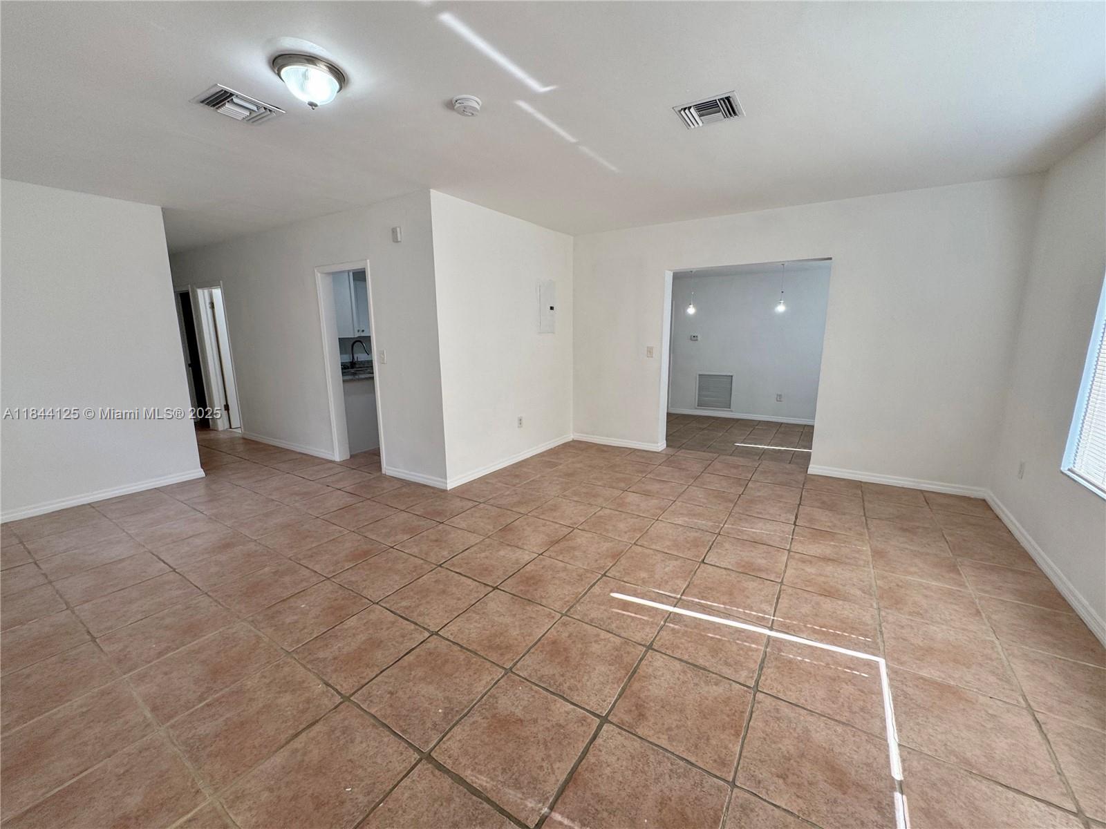 7536 Cutlass Ave