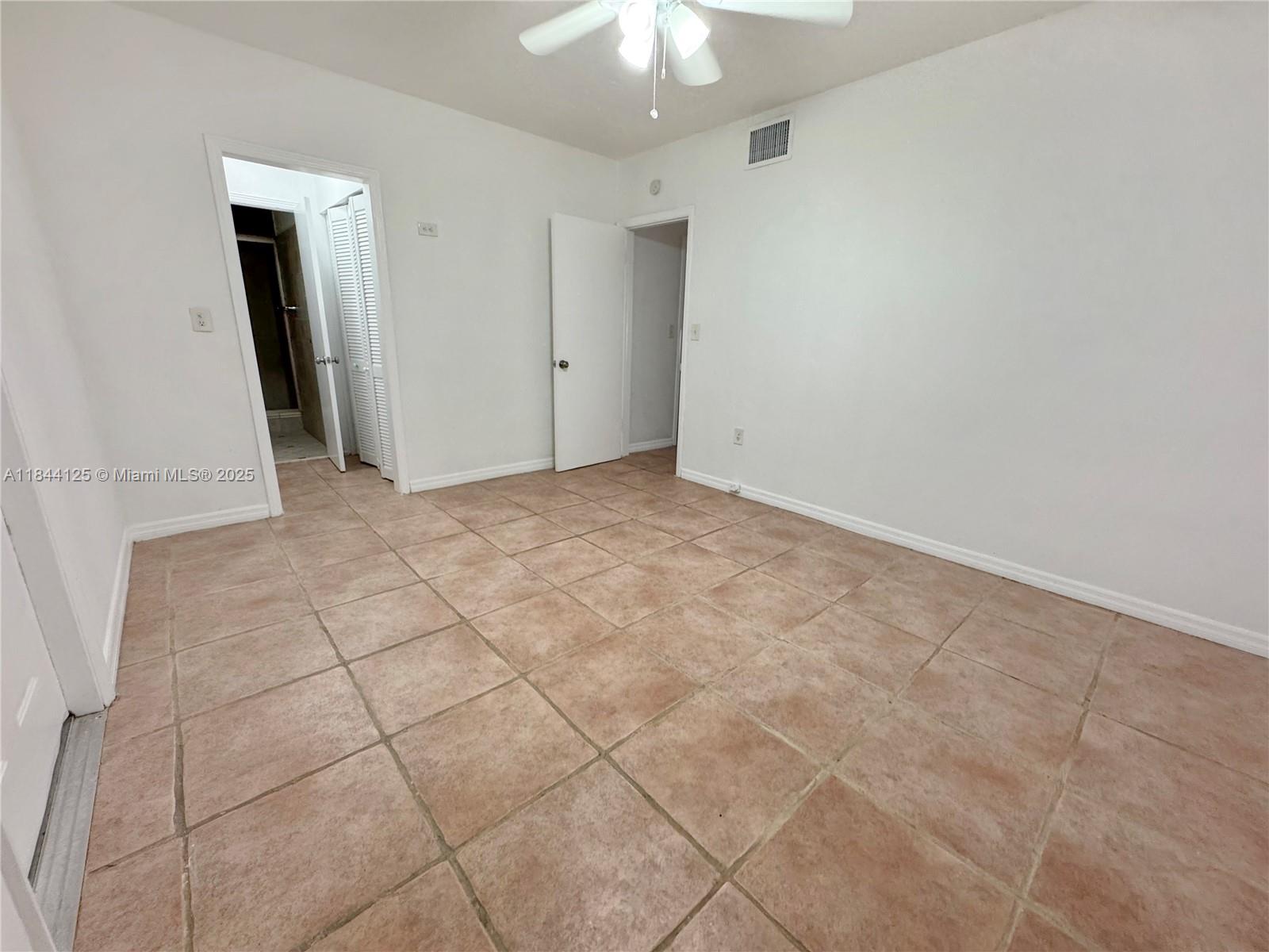 TREASURE ISLAND - Residential