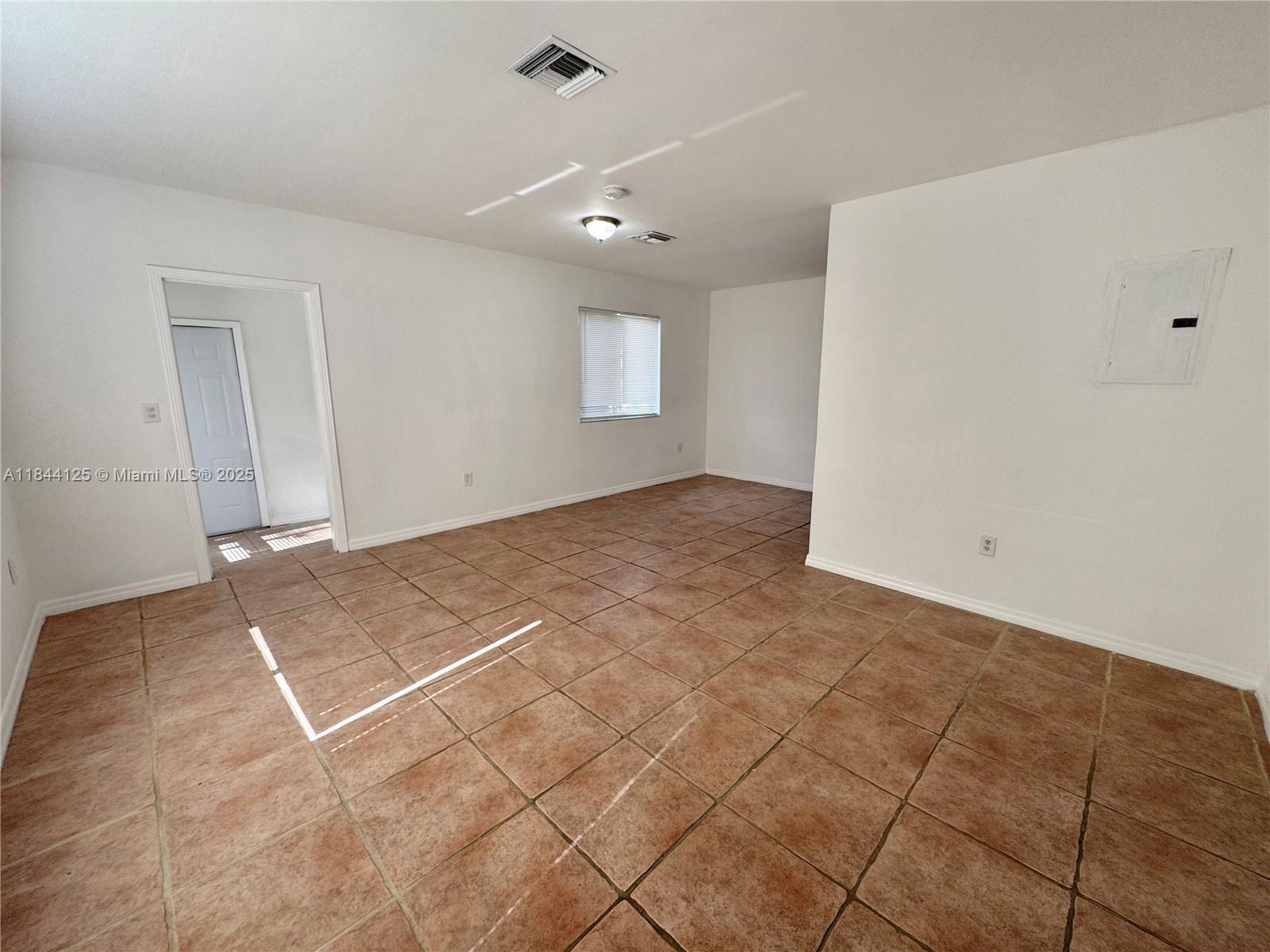 7536 Cutlass Ave