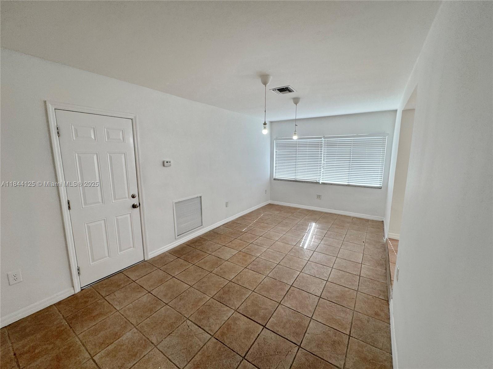 TREASURE ISLAND - Residential