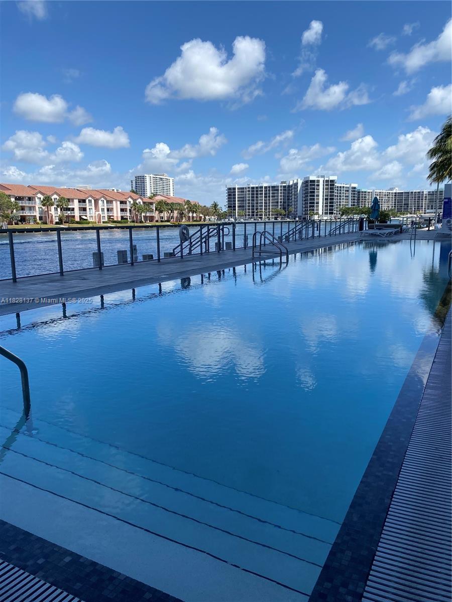 4010 SOUTH OCEAN CONDO - Residential Lease