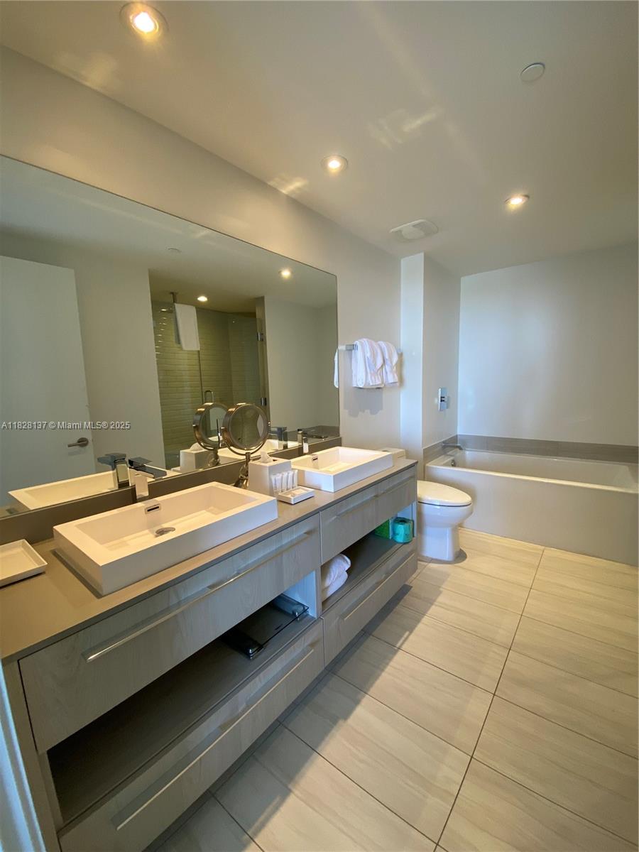 4010 SOUTH OCEAN CONDO - Residential Lease