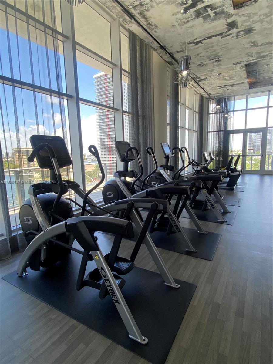 4010 SOUTH OCEAN CONDO - Residential Lease