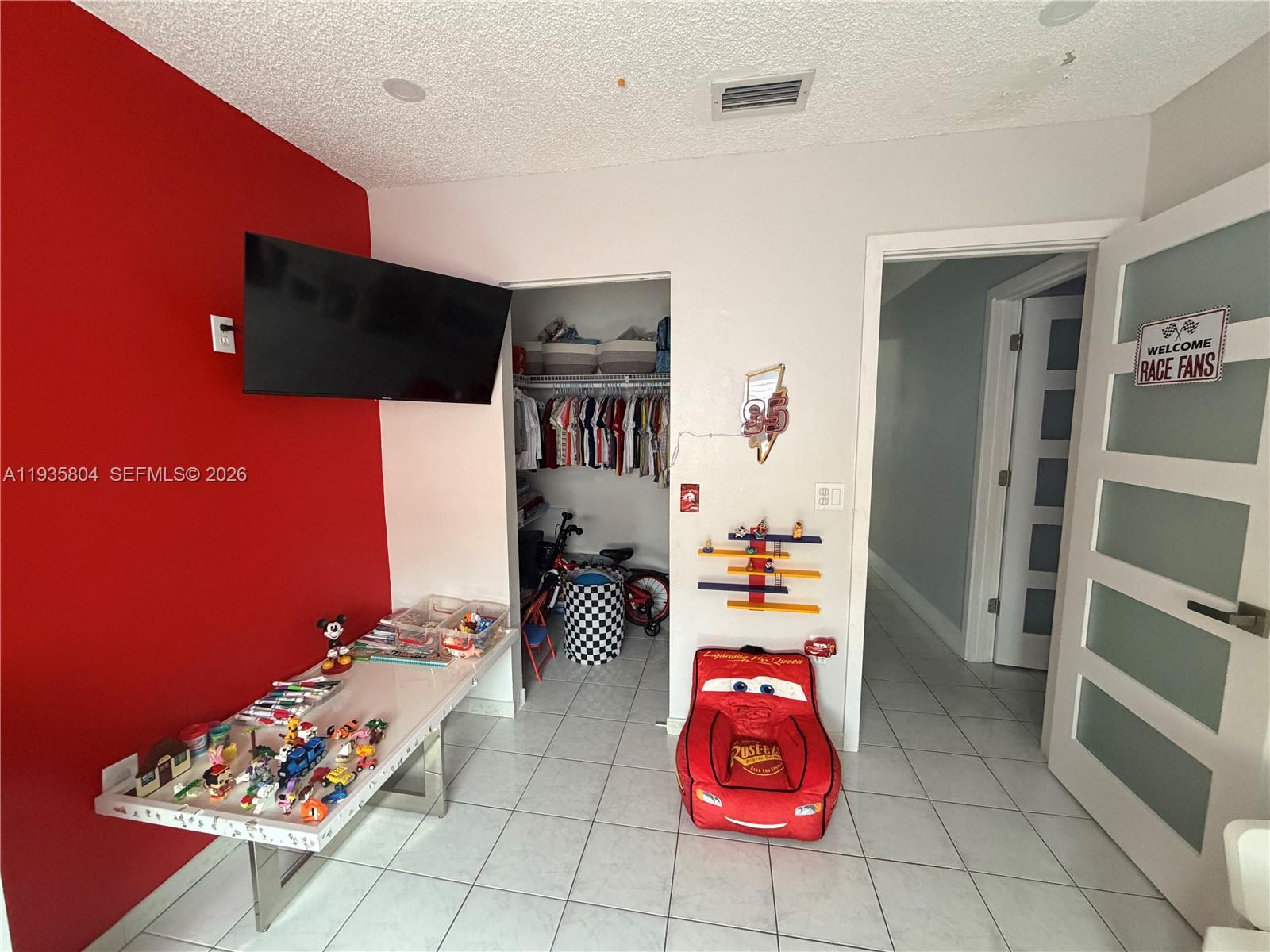 CHANTE-CLARE - Residential