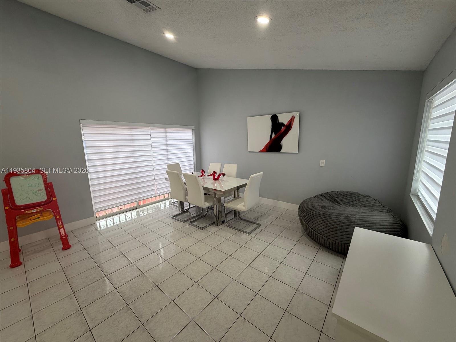 CHANTE-CLARE - Residential