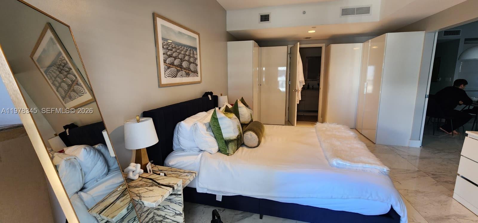 1010 BRICKELL CONDO - Residential