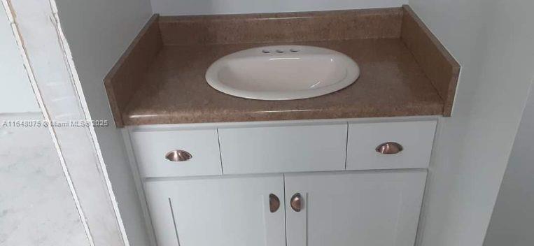 LAKE DRIVE HEIGHTS - Residential