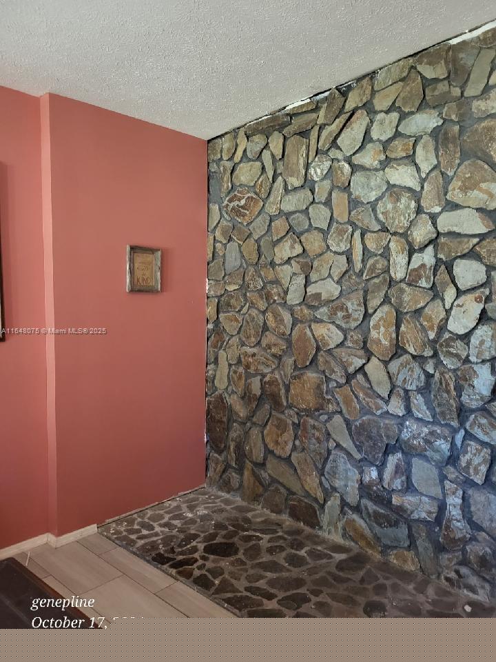 LAKE DRIVE HEIGHTS - Residential