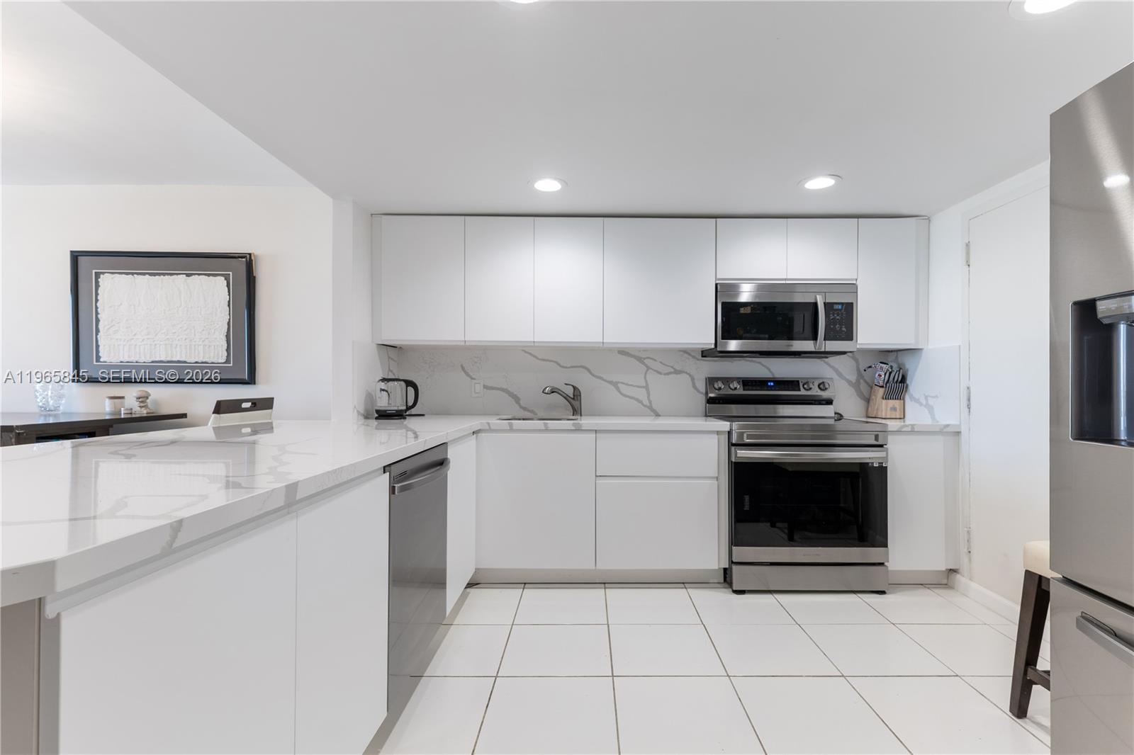 GOLDEN HORN SOUTH CONDO - Residential