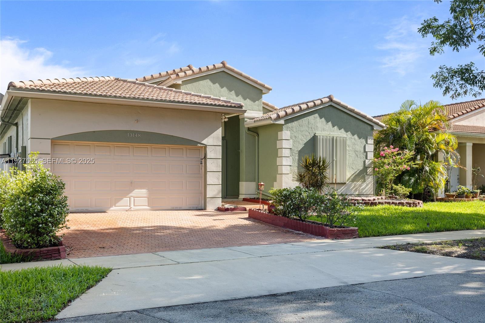 POD 3 AT MONARCH LAKES - Residential