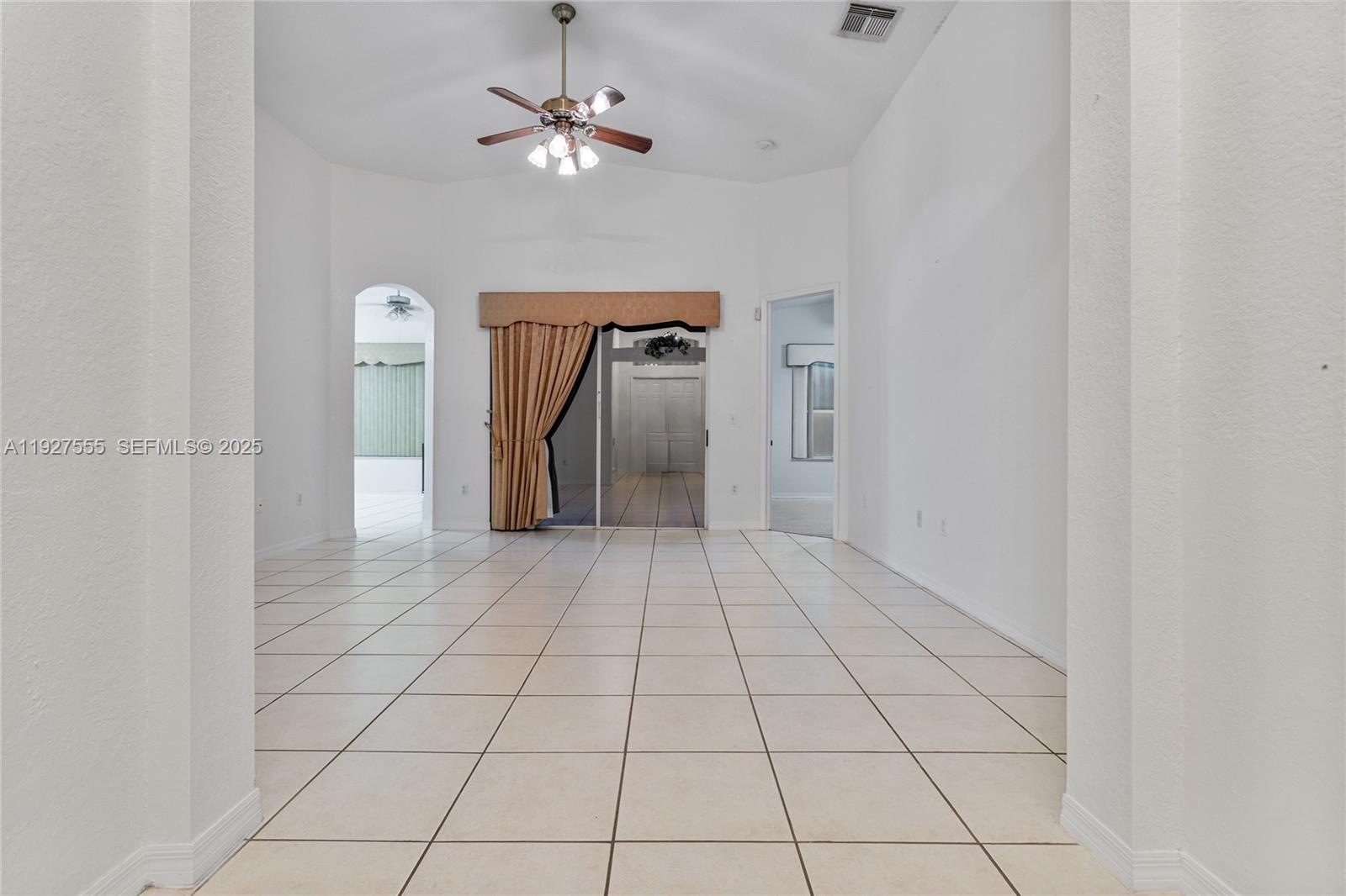 POD 3 AT MONARCH LAKES - Residential