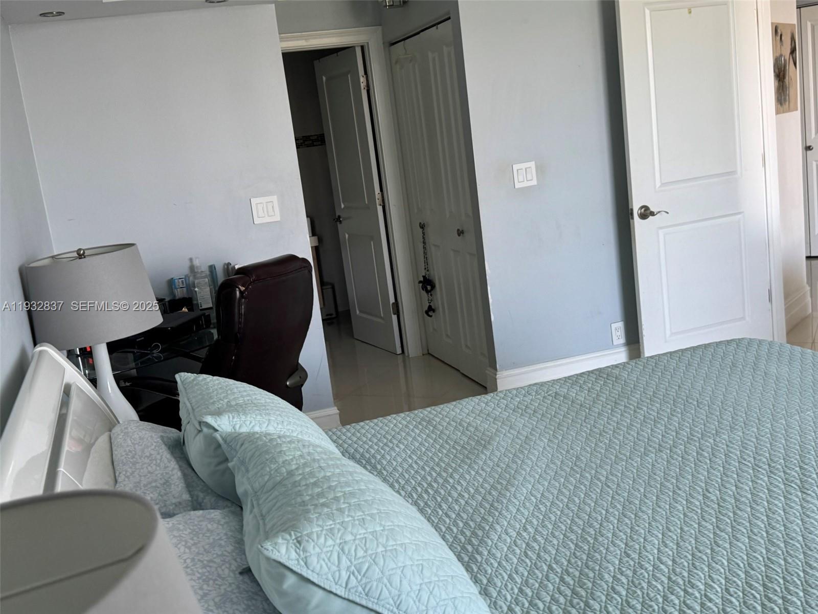 PARC CENTRAL AVENTURA EAS - Residential Lease