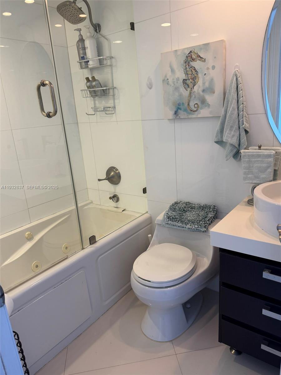 PARC CENTRAL AVENTURA EAS - Residential Lease