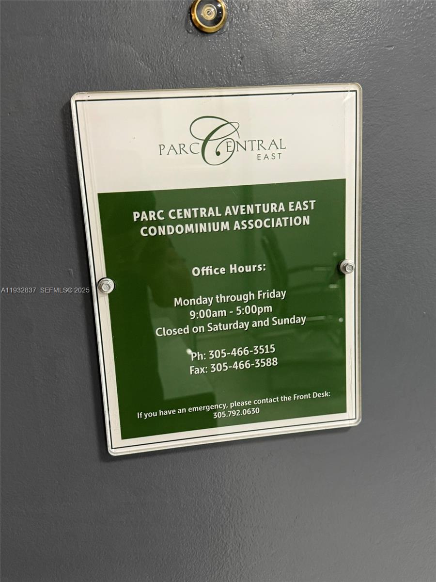 PARC CENTRAL AVENTURA EAS - Residential Lease
