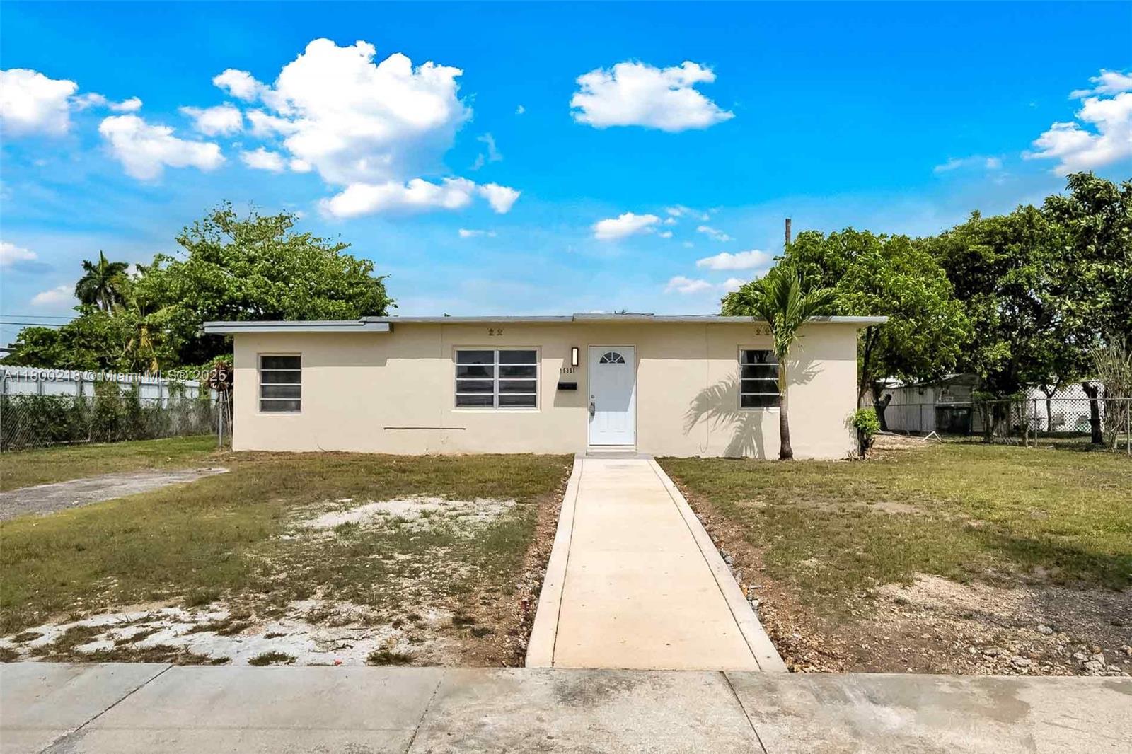 Property for Sale at 15351 Sw 296th St, Homestead, Miami-Dade County, Florida - Bedrooms: 3 
Bathrooms: 2  - $495,000