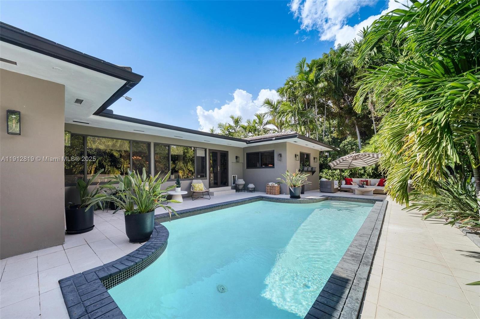 KINNEY PARK - Residential