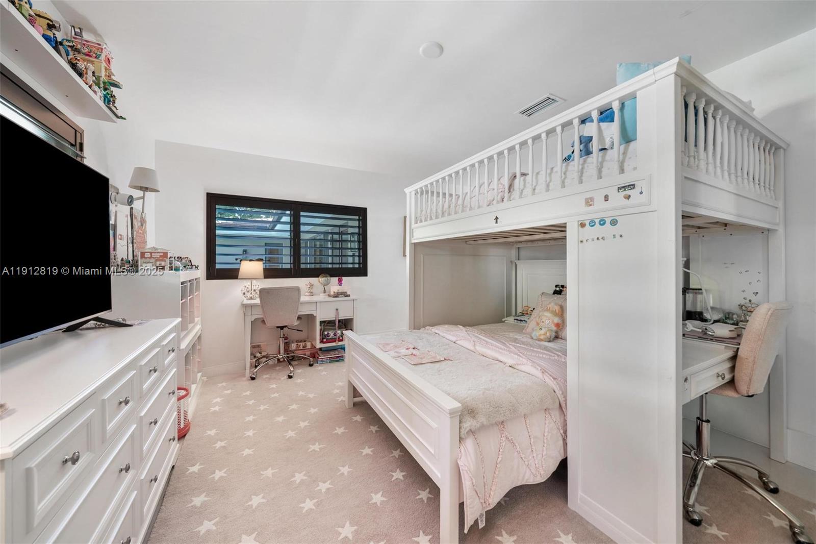 KINNEY PARK - Residential