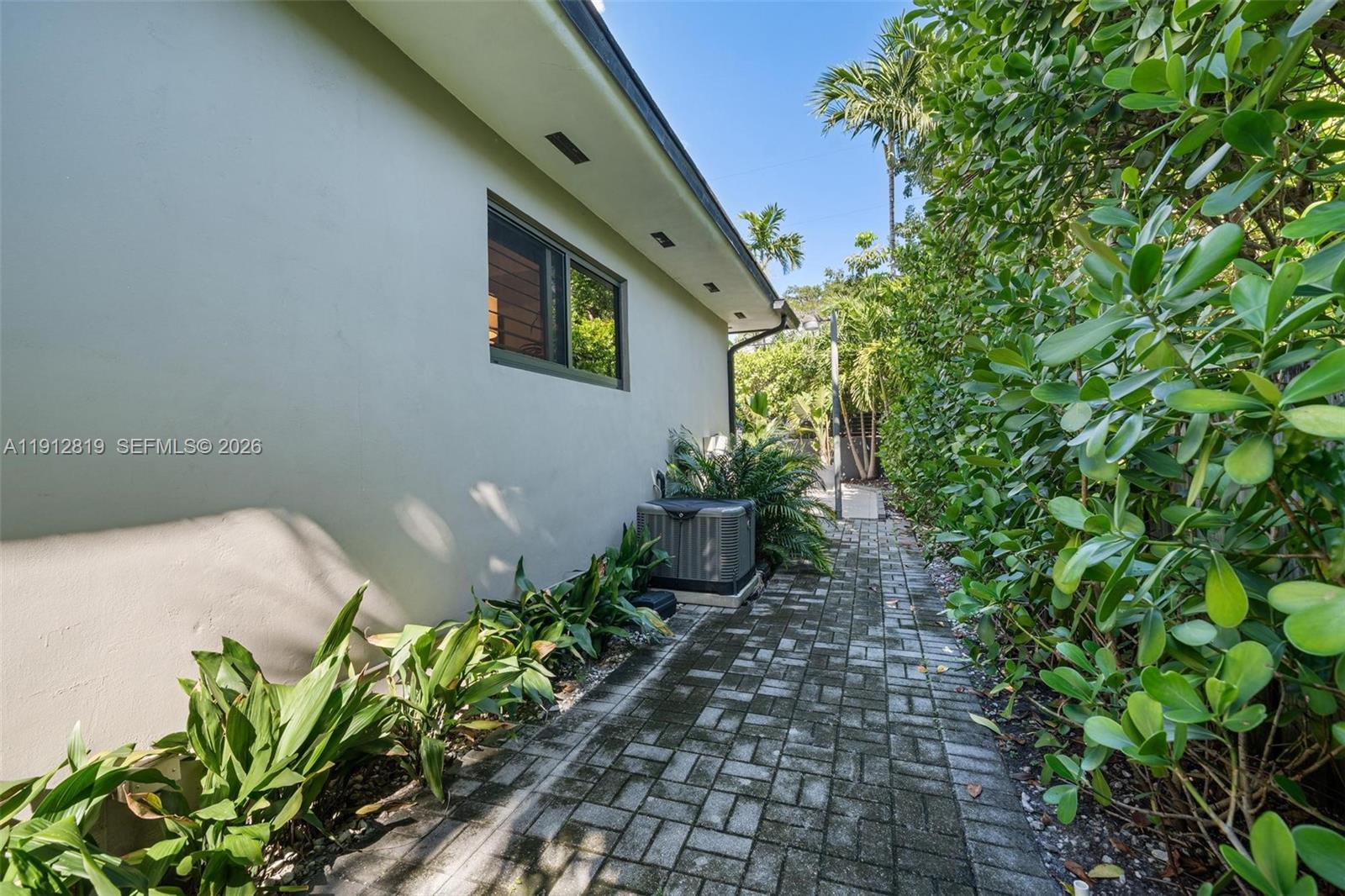 KINNEY PARK - Residential