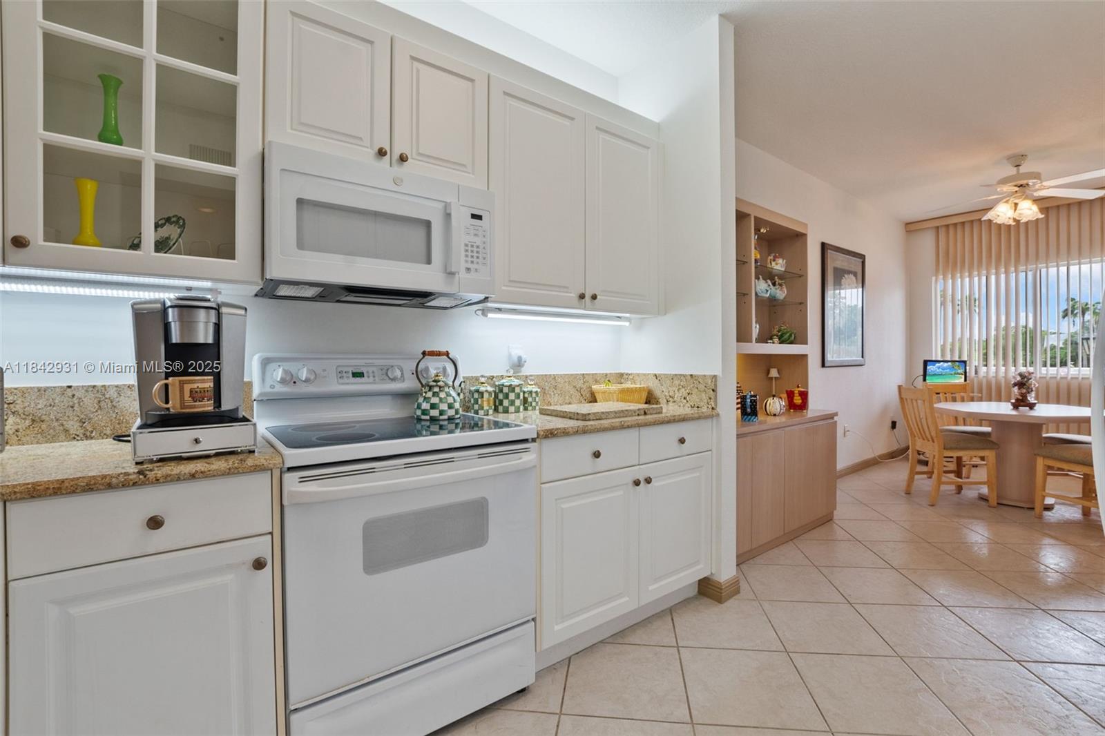 SOUTHAMPTON CONDOMINIUM B - Residential