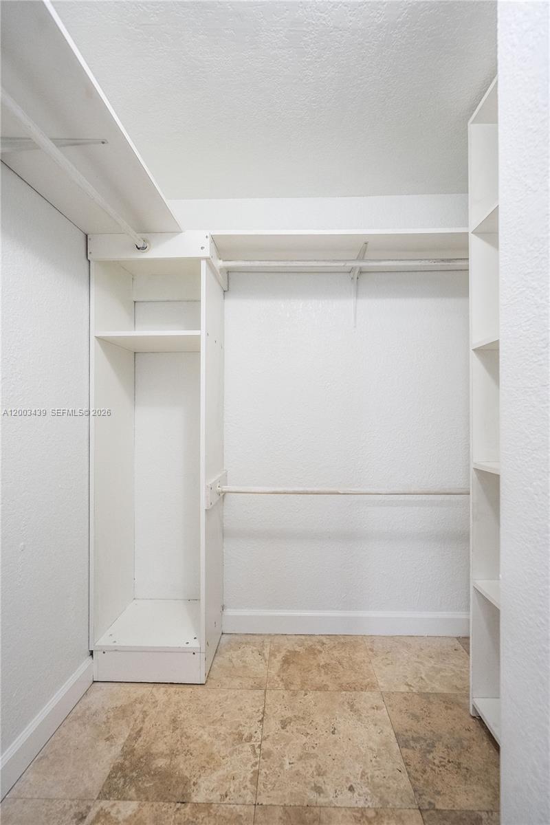 BAYVIEW TOWNHOMES CONDO - Residential Lease