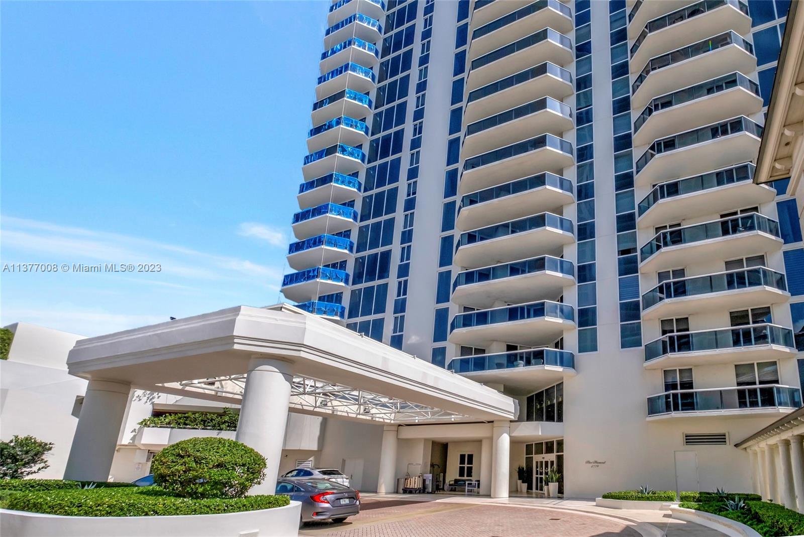 BLUE DIAMOND CONDO - Residential