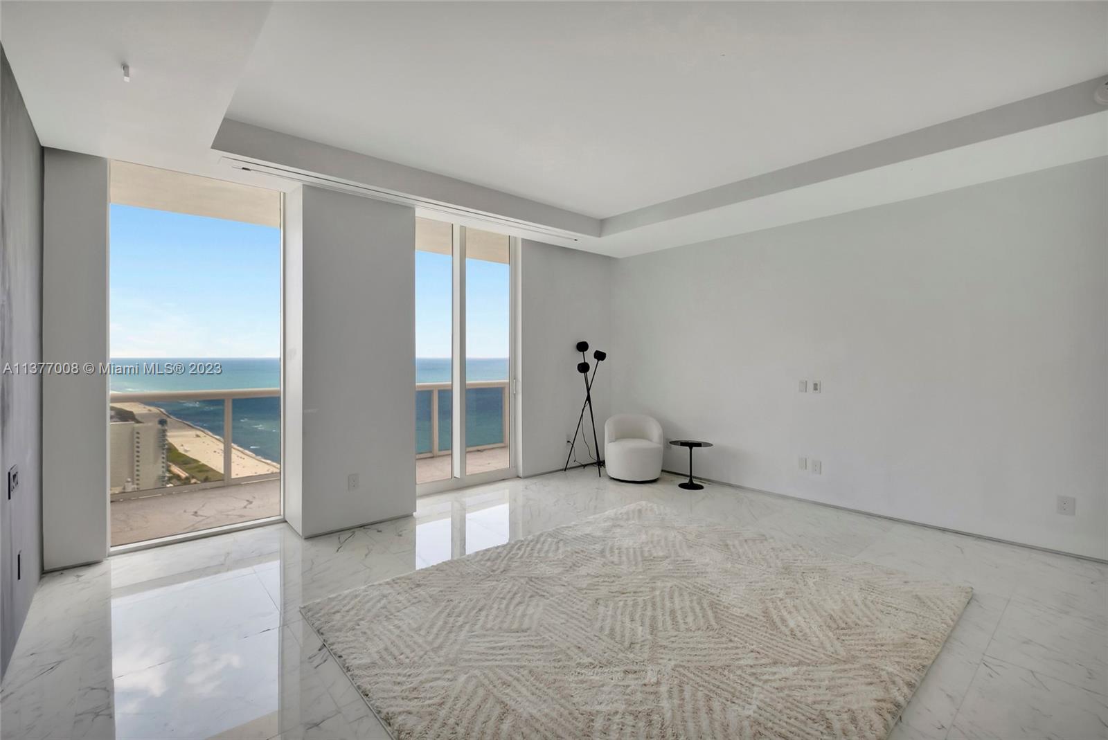 BLUE DIAMOND CONDO - Residential