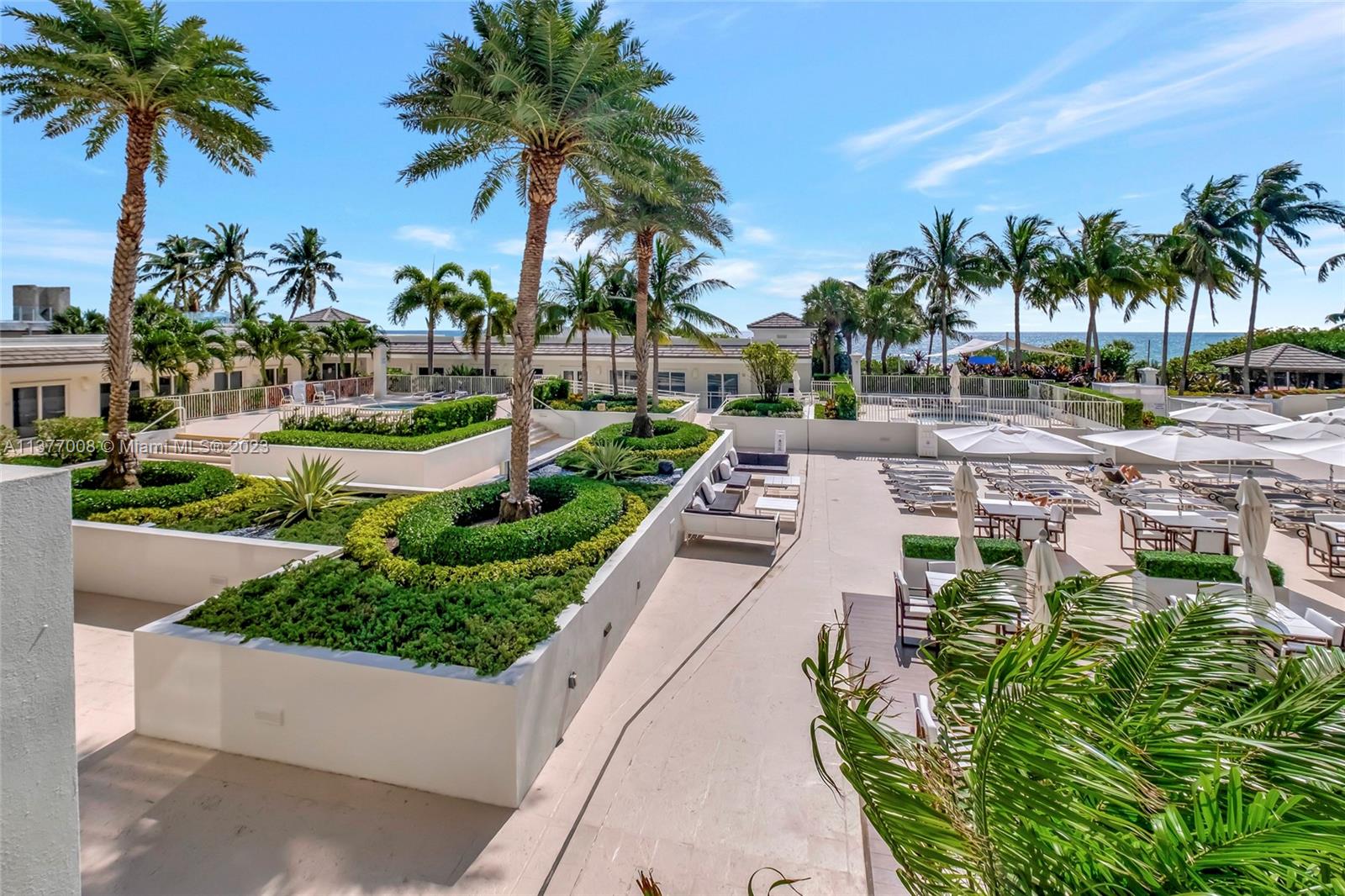 BLUE DIAMOND CONDO - Residential