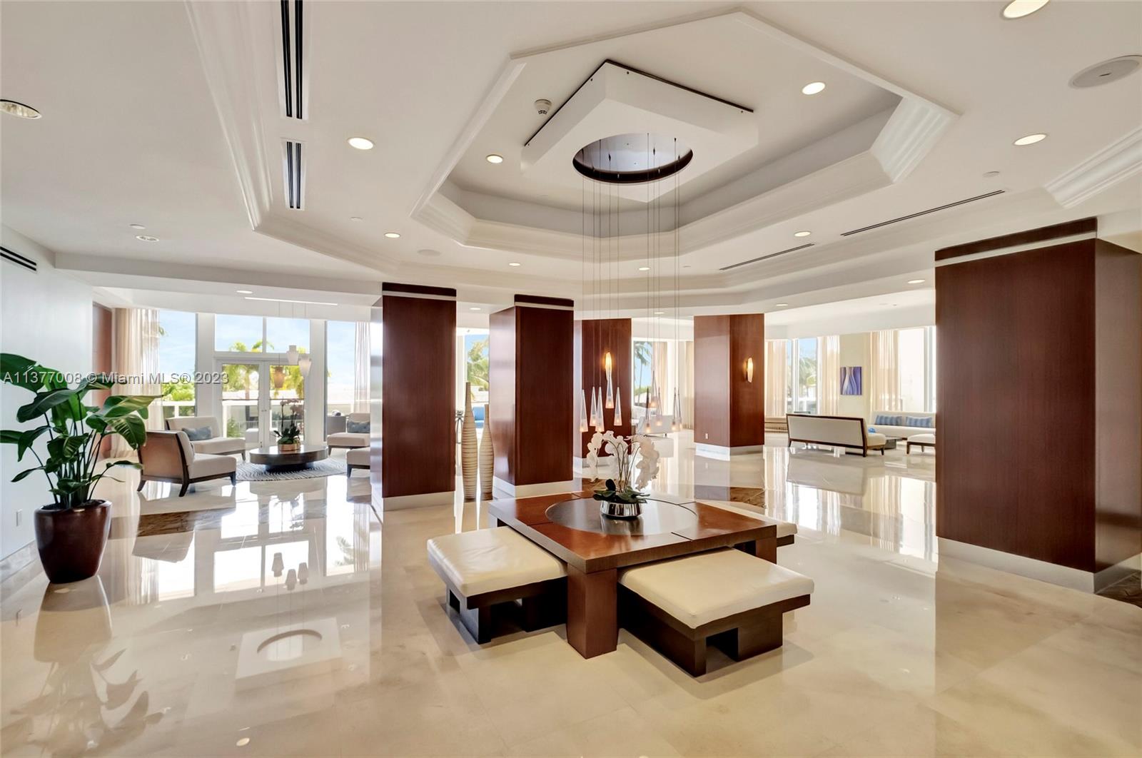 BLUE DIAMOND CONDO - Residential