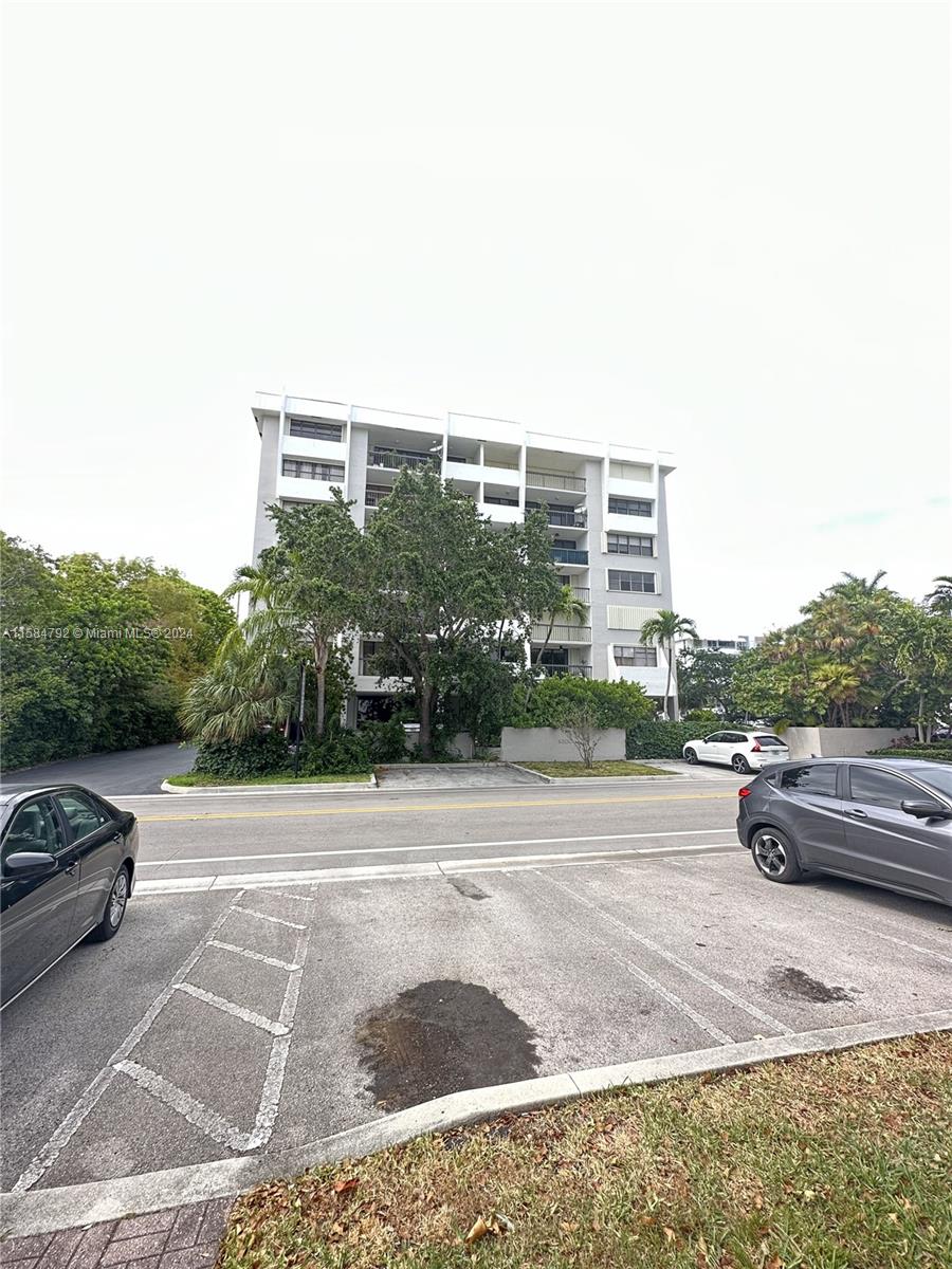 Property for Sale at 9300 Bay Harbor Ter Ter 5B, Bay Harbor Islands, Miami-Dade County, Florida - Bedrooms: 2 
Bathrooms: 3  - $425,000