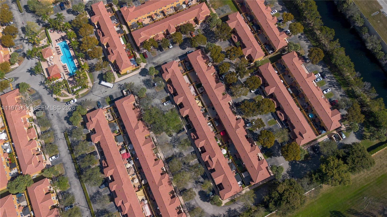 VILLA VIZCAYA CONDO - Residential