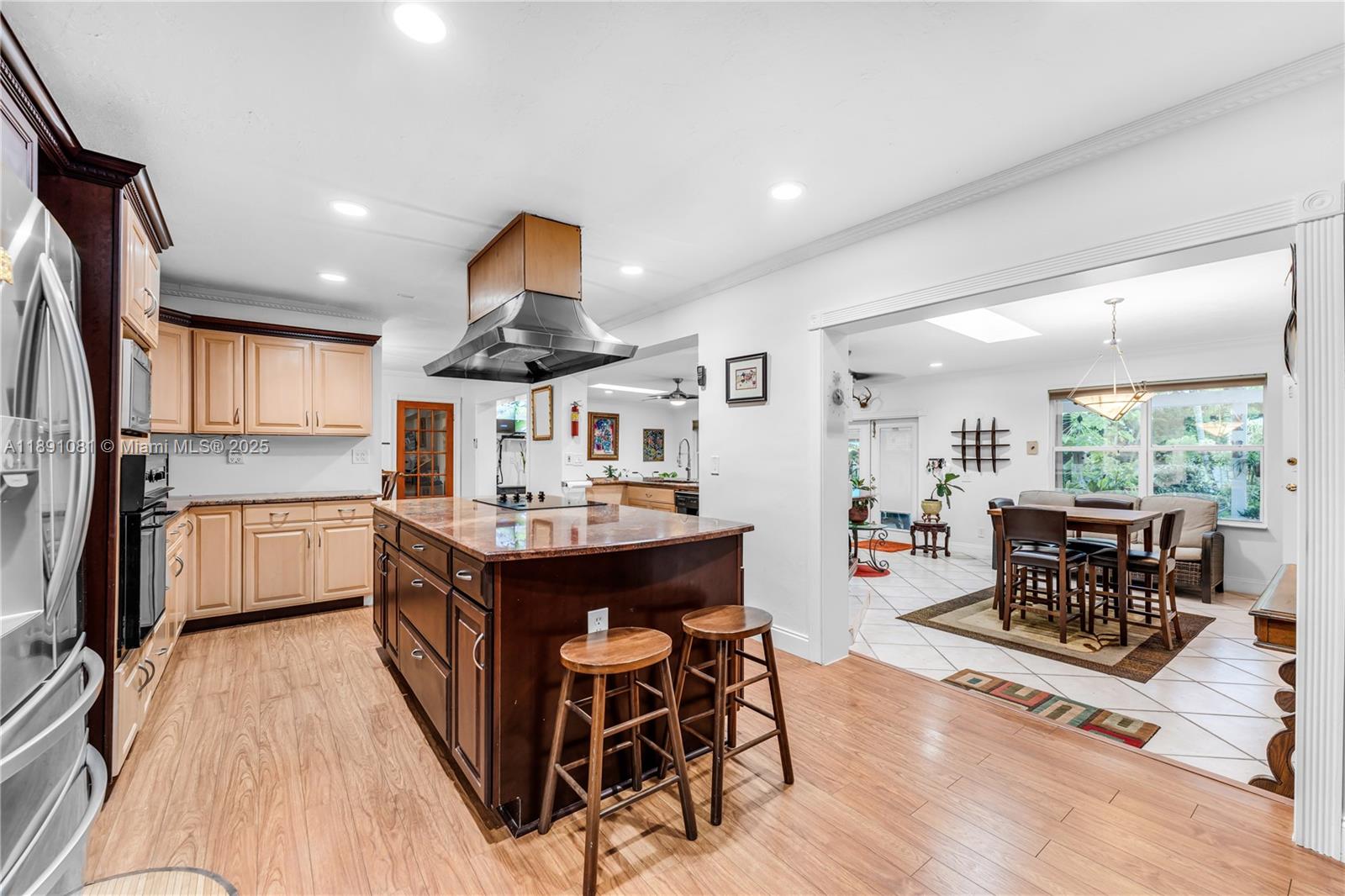 LAKESHORE SEC 3 - Residential