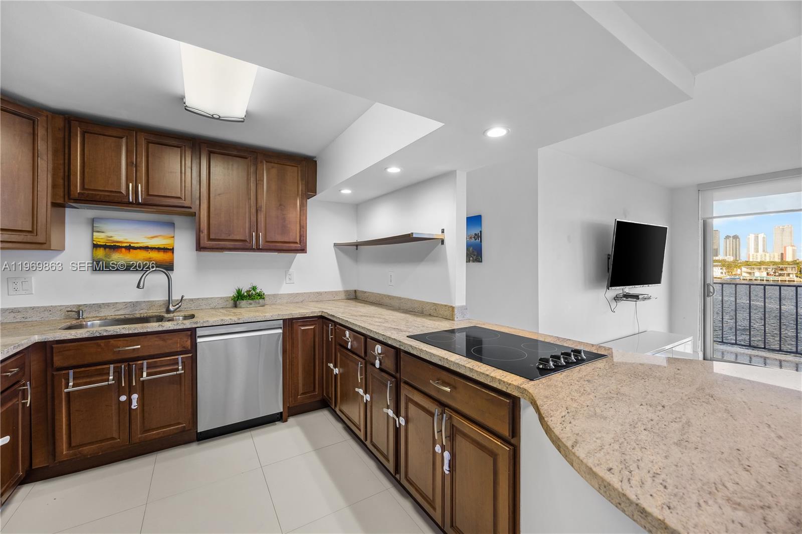 REEF SOUTH CONDO - Residential