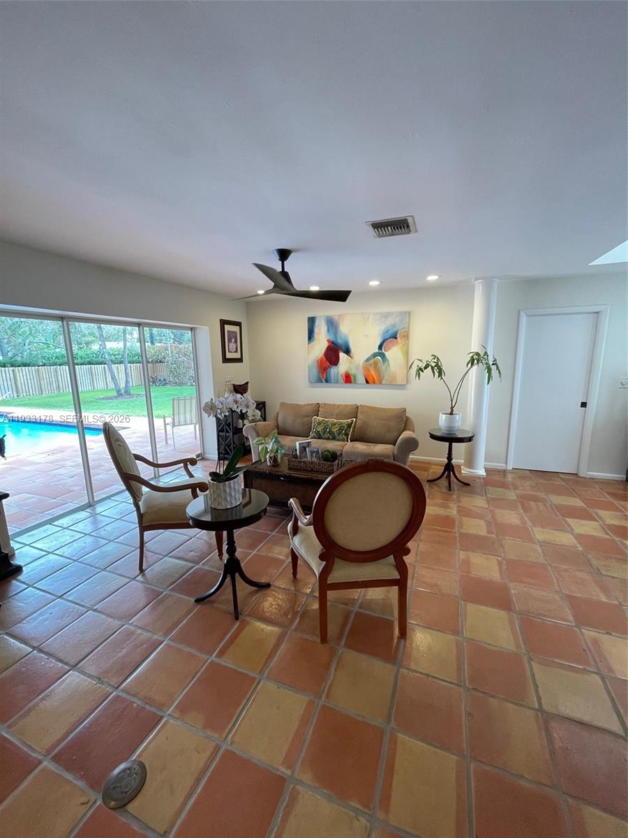 BRIARWOOD ESTATES - Residential