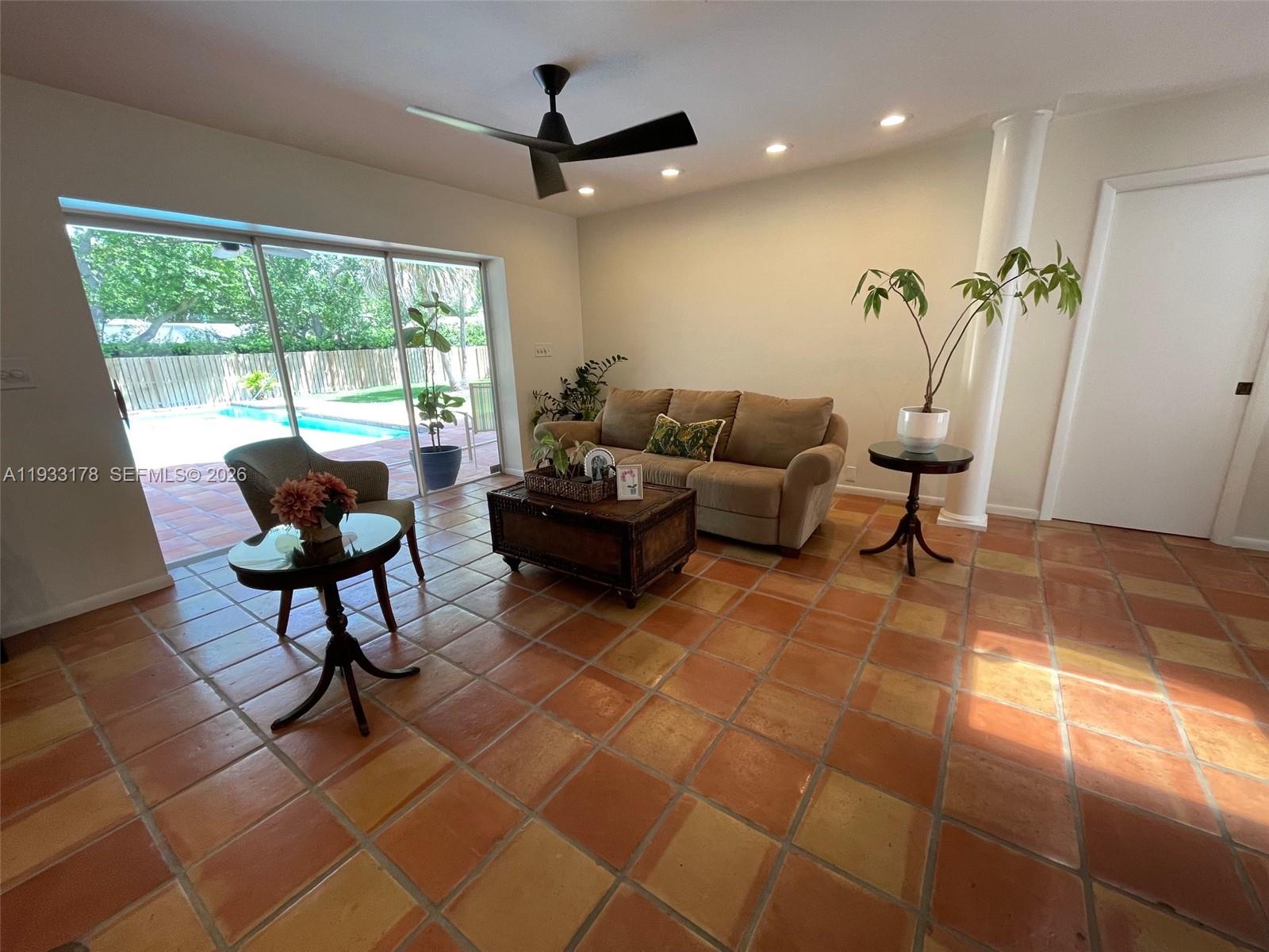 BRIARWOOD ESTATES - Residential