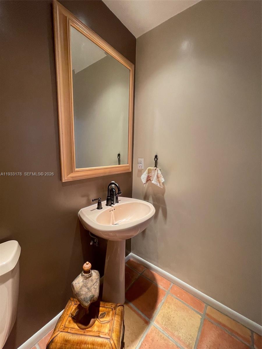 BRIARWOOD ESTATES - Residential