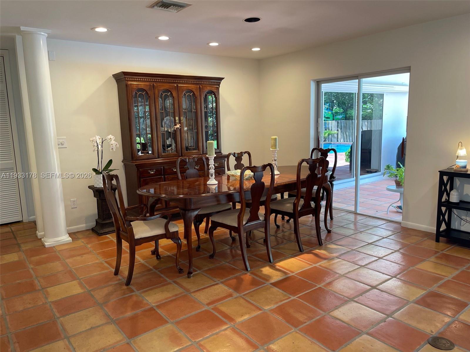 BRIARWOOD ESTATES - Residential